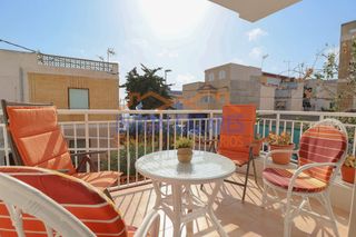 Apartament a Los Urrutias. Apartamento de 3 habitaciones, 1 baño y solarium privado. a 50 m