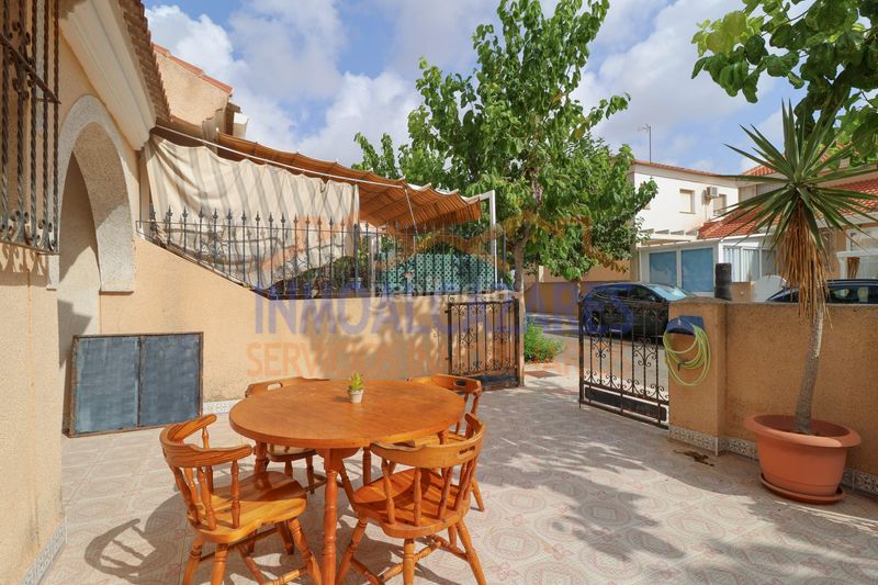 Foto 6a3fb20c-f7bd-483d-b9ac-6b2832ba9987. Casa amb aparcament a Los Narejos_Punta Calera Alcázares (Los)