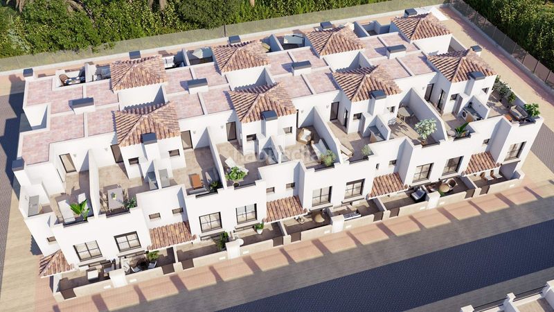 Foto 4f0ef5db-9e80-4868-9af3-a1e4e28a255c. Casa adossada amb aparcament piscina a Mar Menor golf Torre - Pacheco