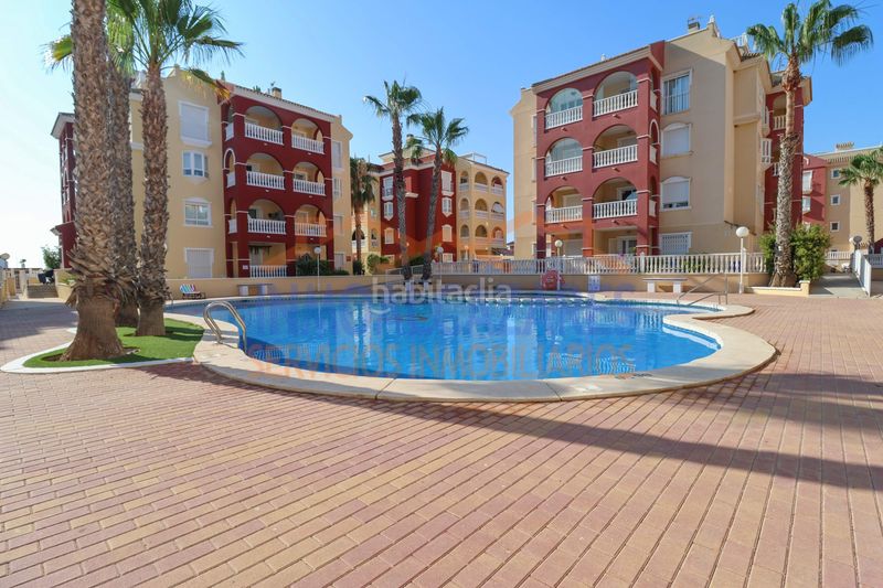 Foto 6dc69749-7666-414d-854c-21169d85b79c. Apartament amb piscina a Centro Alcázares (Los)