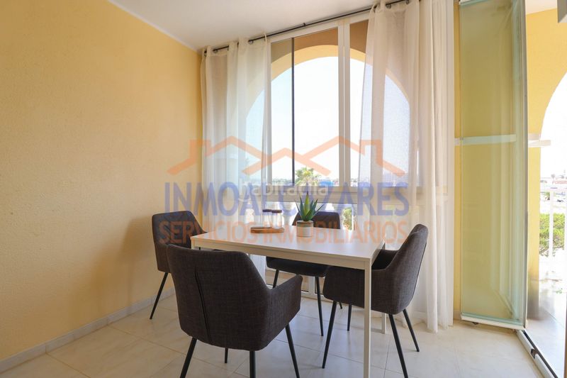 Foto b67f352d-b0c2-4e5a-88f4-8434920f1cb4. Apartament amb piscina a Centro Alcázares (Los)
