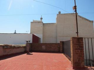 Maison en Centro-El Castillo. Casa en venta en sagunto de 315 m2