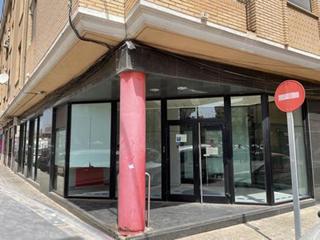 Lloguer Local Comercial a Las Islas. Local en alquiler en puerto de sagunto de 250 m2