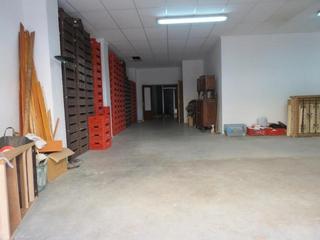 Lloguer Local Comercial a Las Islas. Local en alquiler en puerto de sagunto de 256 m2