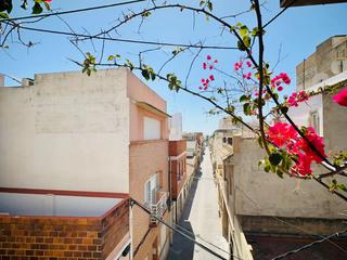 Casa a Playa Puerto de Sagunto. Te presentamos esta increíble vivienda en la zona de playa de pu