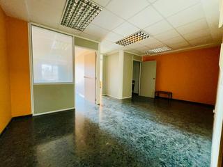 Lloguer Oficina a Nuevo Centro. Excelente oficina en alquiler en puerto de sagunto