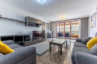 Pis a Avenida de Abril-9 de Octubre. Presentamos en exclusiva esta magnífica vivienda ubicada en el r