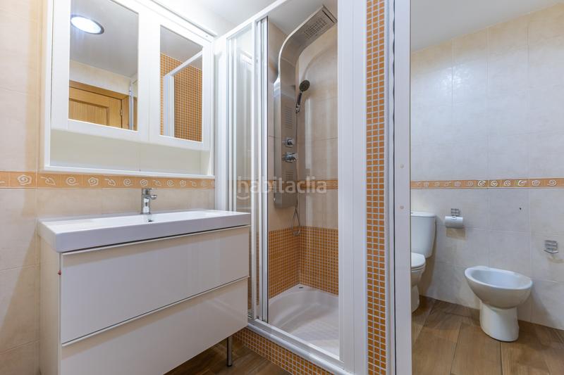 Foto 0b8ff438-2238-405c-b0cc-47619c3e3ec7. Pis amb calefacció aparcament piscina a Avenida de Abril-9 de Octubre Sagunt
