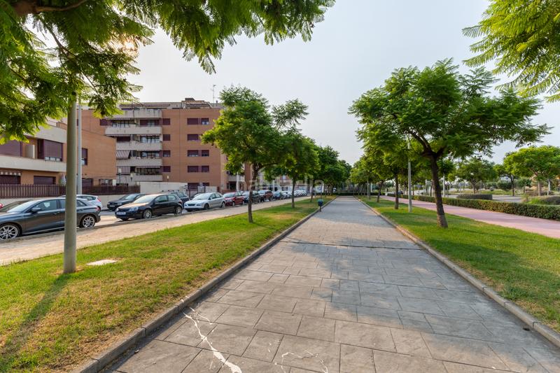 Foto deb79b97-a4bc-427a-96fb-5fa5c08d9bb0. Pis amb calefacció aparcament piscina a Avenida de Abril-9 de Octubre Sagunt