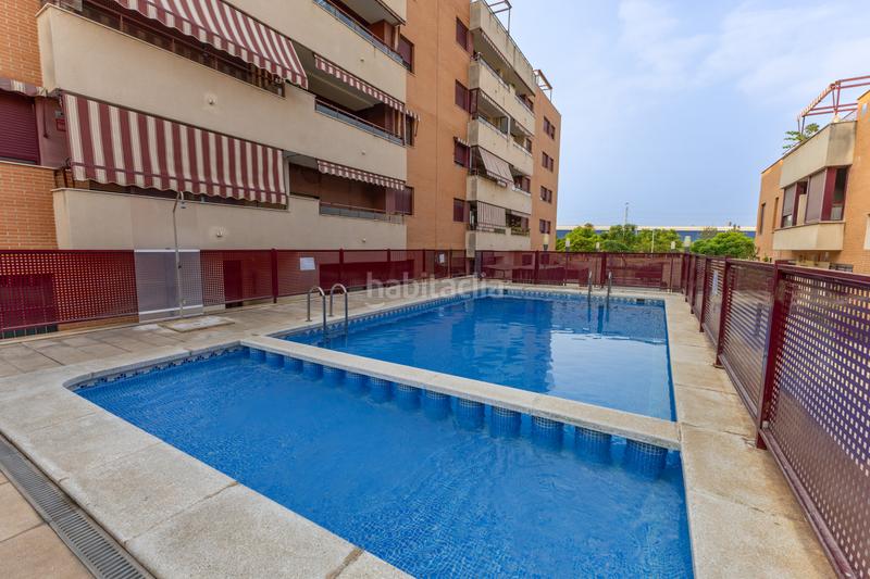 Foto edbe9048-fda4-441e-aa20-3bae7e3e1e92. Pis amb calefacció aparcament piscina a Avenida de Abril-9 de Octubre Sagunt