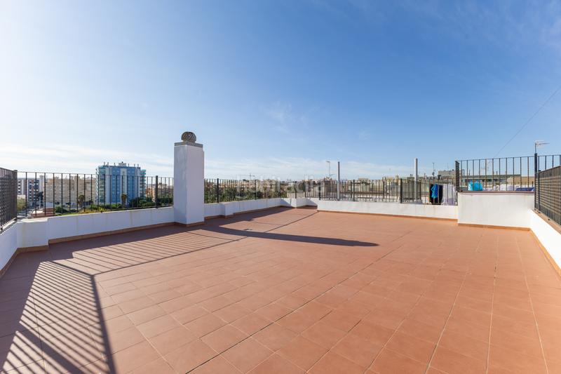 Foto cc60a5fa-90ac-4127-8fe9-ac16b0861a80. Attico in Padre Jaime-Los Cabos Sagunt