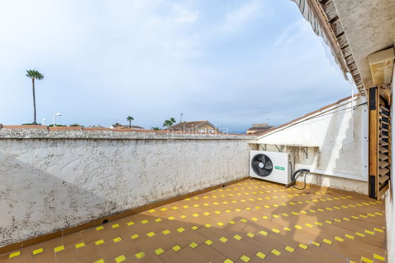 Foto 824176e6-be72-4ba5-b8bd-d22ade8325c7. Casa amb aparcament a Corinto-Almardà Sagunt