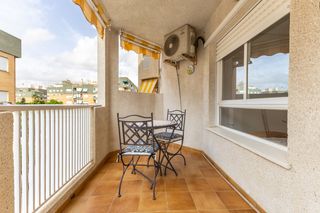 Pis a Las Islas. A un paso del mar, amplia vivienda de 3 dormitorios con terraza