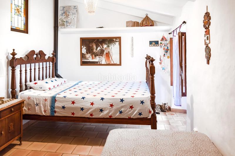 Foto 533ebf1c-a2ea-4634-8d15-181594a5fe63. Semi detached house with fireplace heating in Sóller