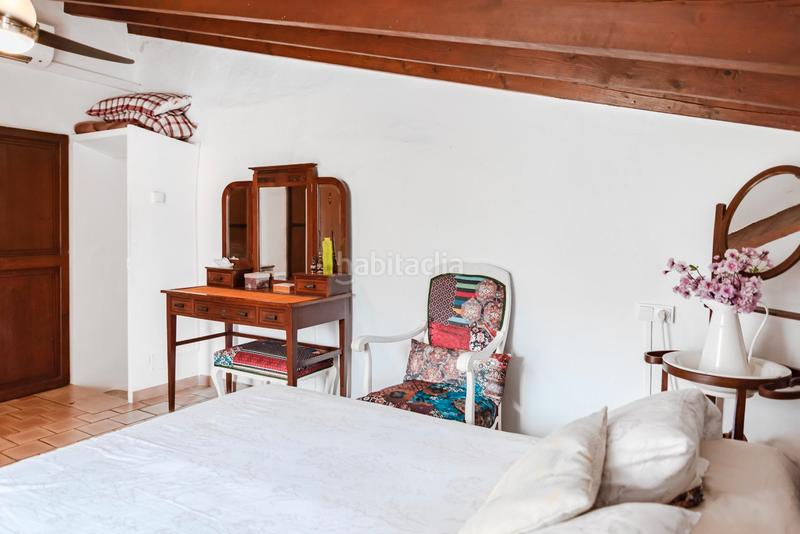 Foto fc5bcc2c-1e1c-42ea-807b-4ecaae9e0b78. Semi detached house with fireplace heating in Sóller