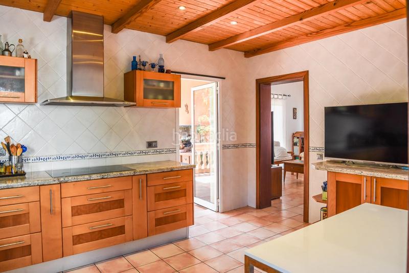 Foto 28700017-d893-4f73-b746-8a100d3f5a00. Chalet in Son Ferrer Calvià