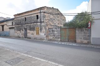 Terreny residencial a Muro. Solar urbano para construir vivienda -  plurifamiliar