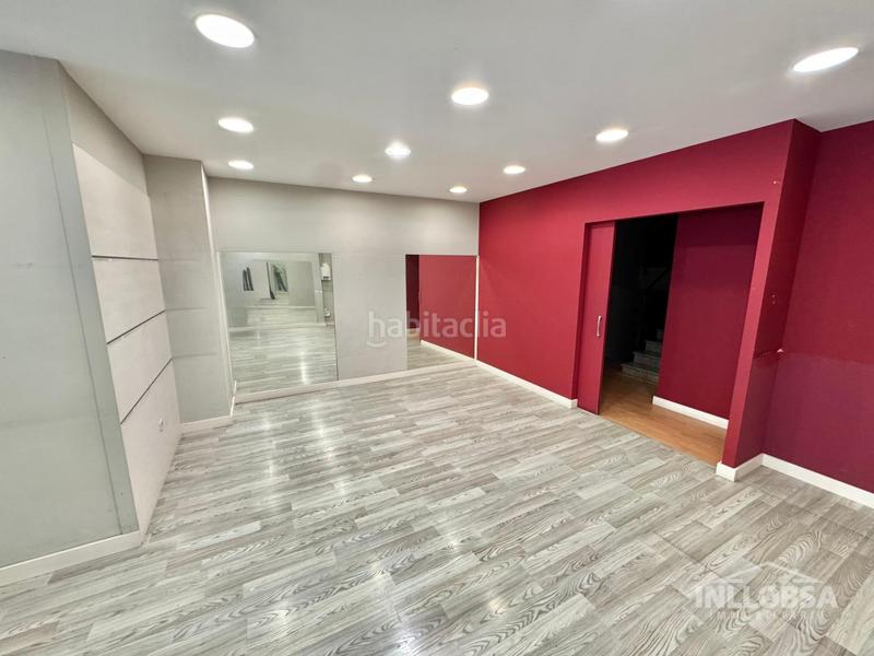 Foto edb54737-396c-4c78-8ce4-905bed6085bd. Alquiler local comercial  en alquiler en passeig i rodaliescarretera de vic en Manresa