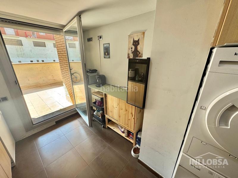 Foto 3f9b8bc1-bb3f-4ad3-a3d9-0584fd3fe1cb. Rez-de-chaussée avec chauffage piscine dans Plaça Catalunya Manresa