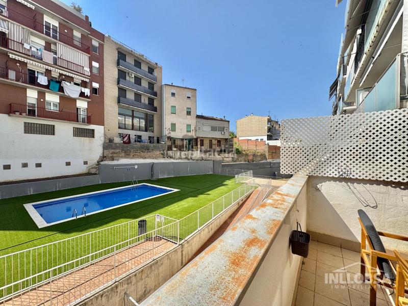 Foto 758be846-f3c2-45fe-8a4b-bab8950f1c77. Rez-de-chaussée avec chauffage piscine dans Plaça Catalunya Manresa