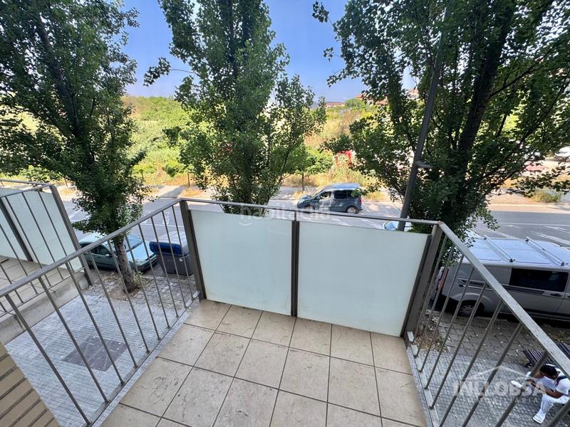 Foto da5c66c8-4f47-4351-9508-39d8d492f533. Rez-de-chaussée avec chauffage piscine dans Plaça Catalunya Manresa