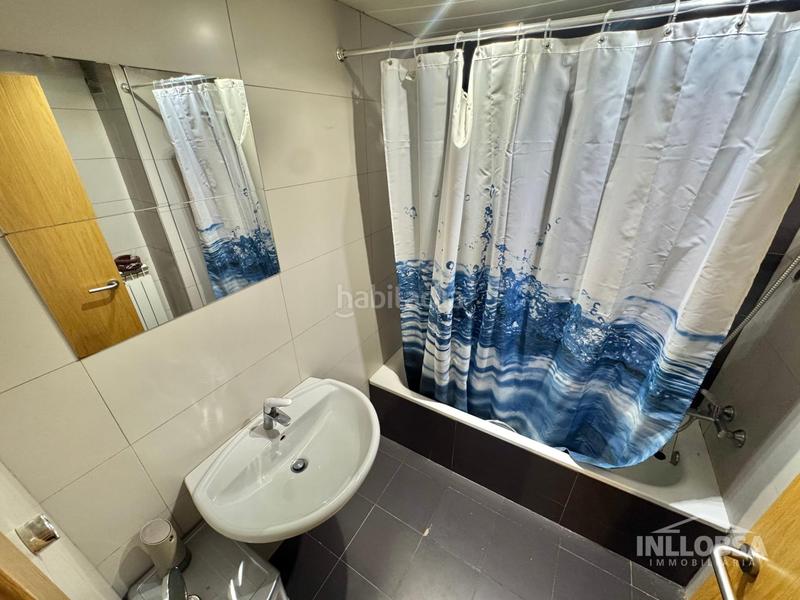 Foto f1571e71-6b23-41ba-abc3-ea4f3b2115fa. Rez-de-chaussée avec chauffage piscine dans Plaça Catalunya Manresa