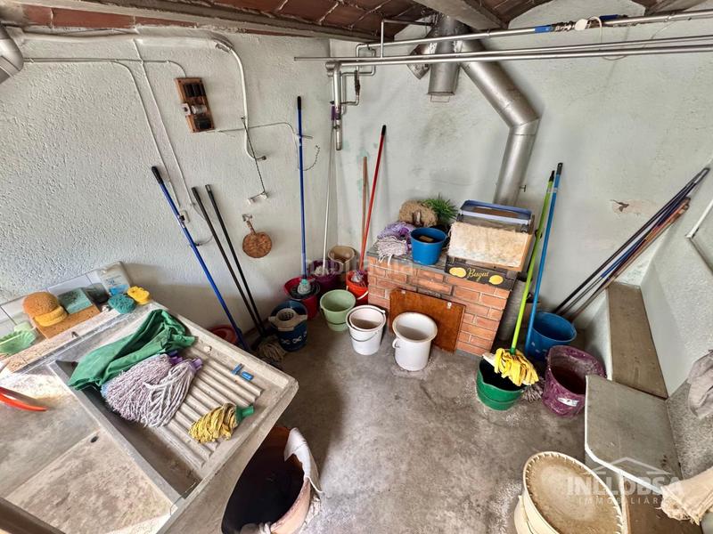 Foto cea3dc98-3129-4635-957b-67c4785f2c51. Casa amb aparcament a Sallent