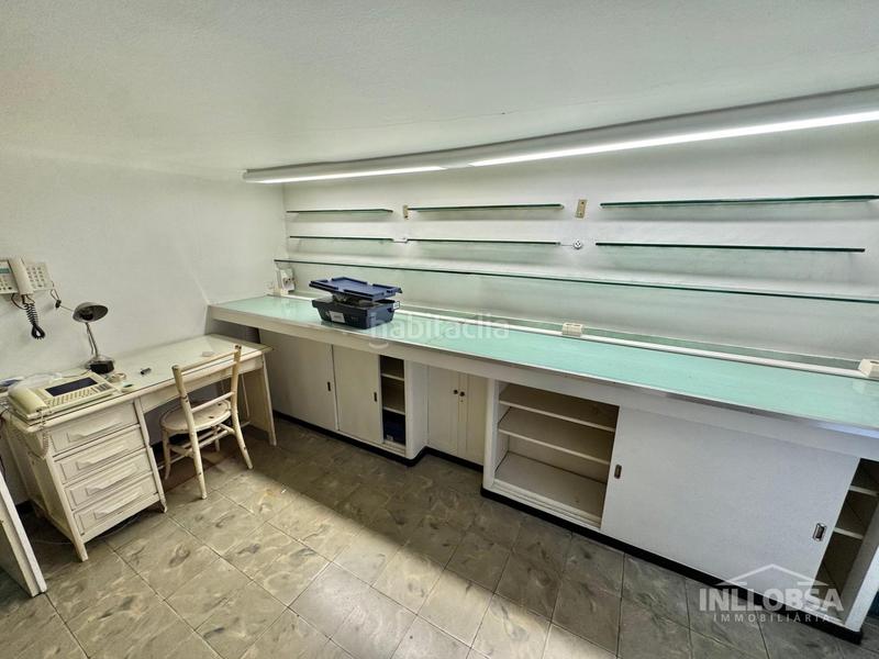 Foto 06db1d81-d5be-46a4-8565-eb2a197c12a5. Alquiler local comercial local singular en alquiler en Manresa