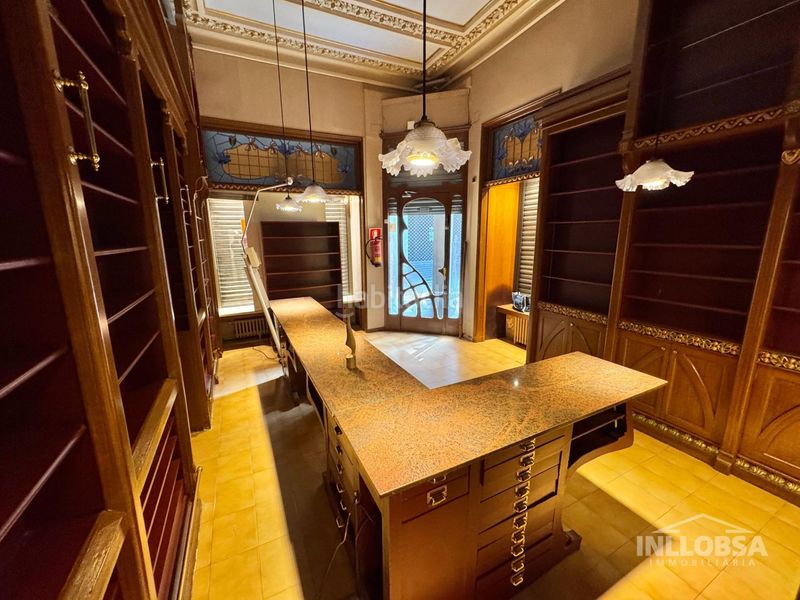 Foto bd86a132-d3cf-4204-a181-aa847aa2f0b1. Rent business premise in Barri Antic Manresa