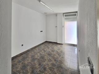 Locale commerciale in Carrer Tres Roures