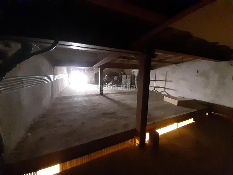 Foto b3db8c3c-cebe-4a7d-8ffa-b1c25fd28e25. Location local commercial dans Barri Antic Manresa