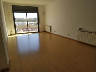 Location Appartement à Bases de Manresa - Carretera de Santpedor. Fantastico piso de alquiler en la parada nueva