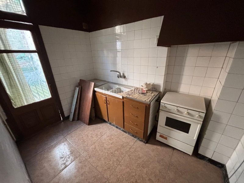 Foto e73db1af-03d9-48a7-b389-ac0504fe90bc. Edificio in Sallent