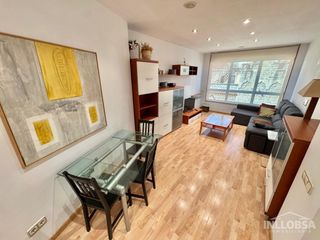 Rent Flat  Calle muralla del carme 22. Piso de alquiler temporal amueblado en el centro de manresa