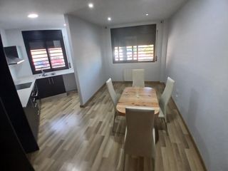 Rent Flat in Sant Fruitós de Bages. Piso de alquiler en sant fruitós de bages