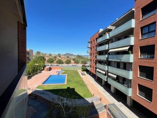 Location Appartement  Pep ventura. Piso de alquiler amueblado en la illa verda