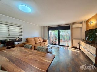 Casa a schiera  Carles buigas. Una casa especial en sant fruitós de bages
