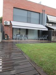 Location Maison jumelée à Llinars del Vallès. Zona céntrica, tranquila y soleada