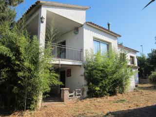 Chalet  Carrer cervantes. Cntrico sobre dos parcelas y excelente ubicacin