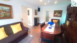 Pis a Centre. 1º real exterior y soleada a un paso de rambla modolell
