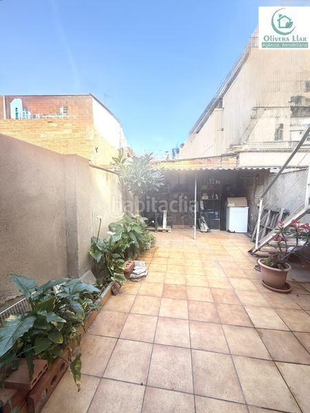 Foto ed5b8da2-60be-45fd-8f83-7dabf667a996. Casa adossada a Centre Viladecans