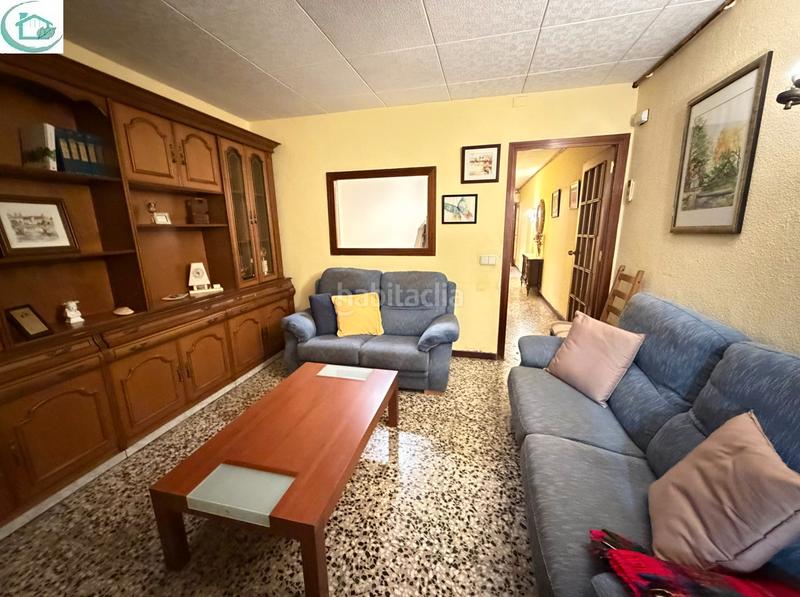 Foto adb74e4a-2146-41e8-aeac-7ecaa83fd1e2. Casa a schiera in Centre Viladecans