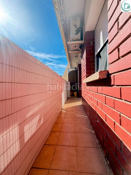 Foto 88bd253f-593a-49a8-a093-60fe60297995. Etagenwohnung mit heizung in Centre Viladecans