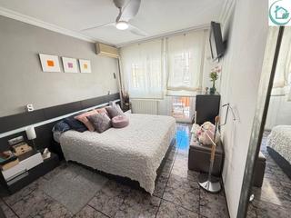 Pis  Carrer de salvador baroné. Ascensor+4 hab.+balcón+opcion plaza parquing