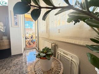 Pis  Carrer de salvador baroné. Ascensor+4 hab.+balcón+opcion plaza parquing