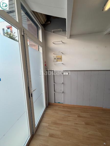 Foto c211741e-8881-4de4-8de8-94bf67f4f5cd. Alquiler local comercial local diafano y soleado en zona siglo xxi en Viladecans