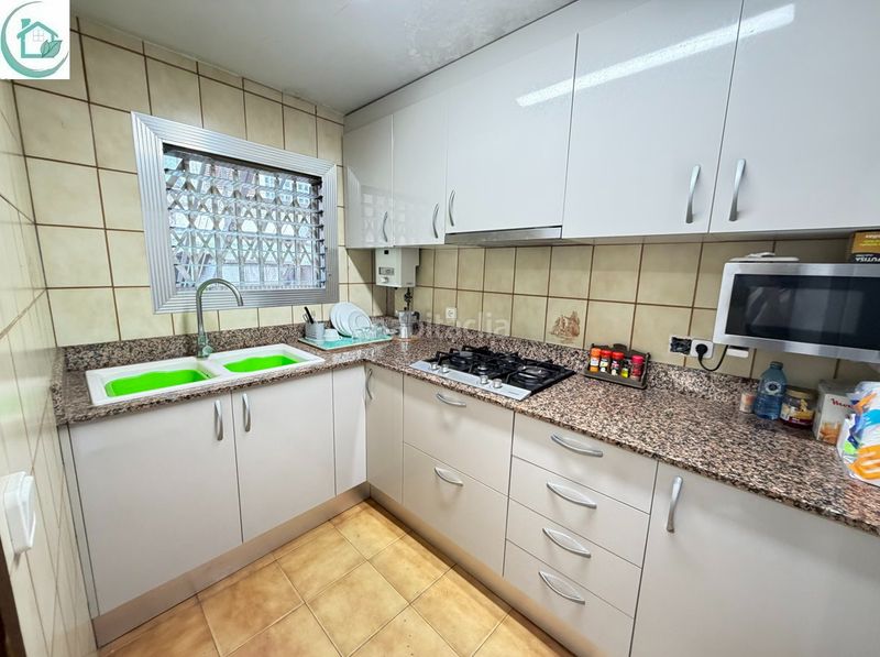 Foto 2cfe3f6d-01bb-4b1c-92e8-d300c42238e9. Casa adossada a Centre Viladecans
