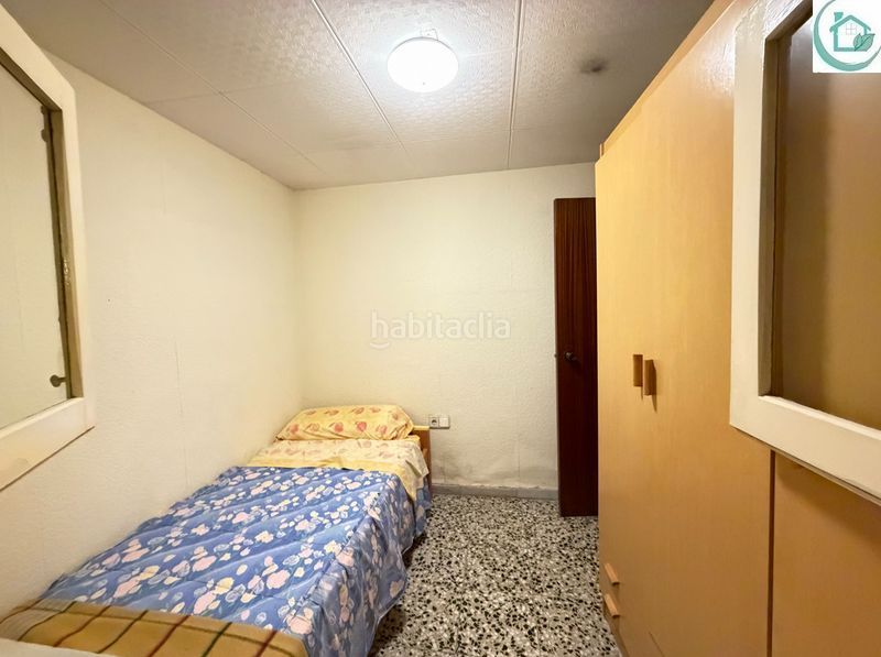 Foto c8f67842-b8e9-4601-bc02-f3b6aaaf5dc7. Casa adossada a Centre Viladecans