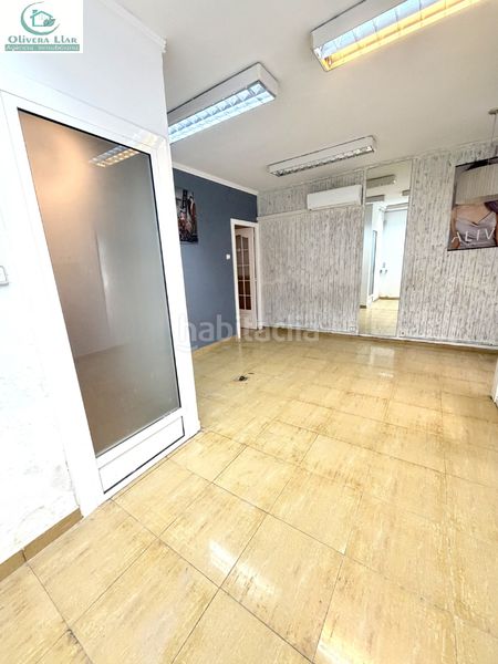 Foto e85497a7-bd5f-4506-9ef4-99ffde0806e2. Planta baixa a Centre Viladecans