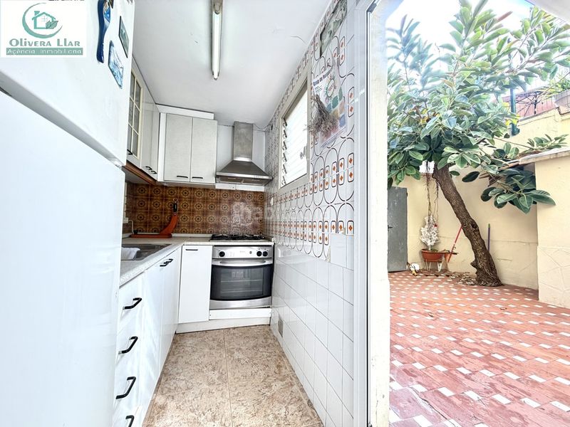 Foto f48ec950-a2da-436e-ab3b-1c7c10a95f60. Planta baixa a Centre Viladecans